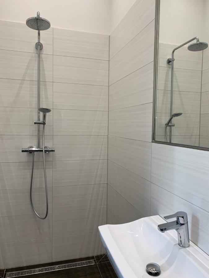 Gasthof Duesseldorf 5 Min To Train Station Private Düsseldorf