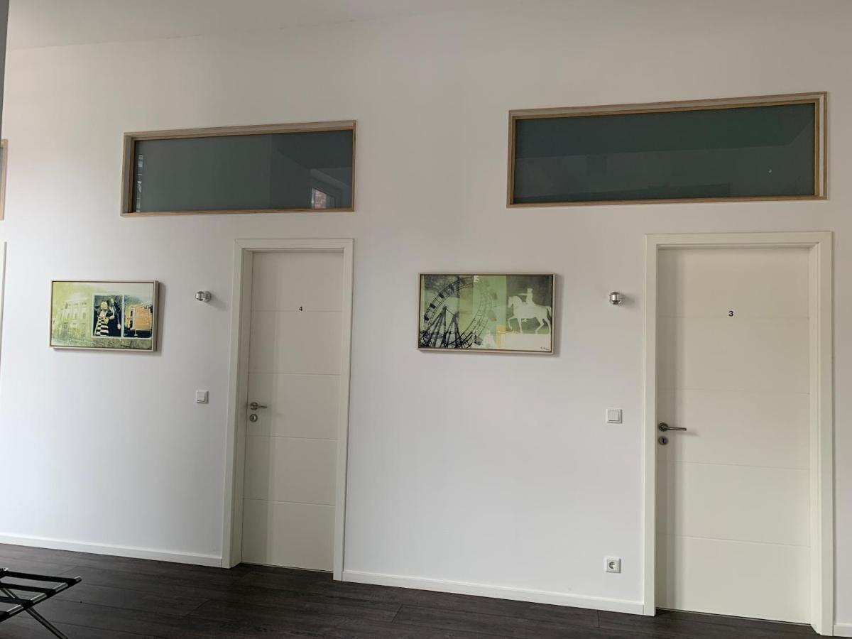 Duesseldorf 5 Min To Train Station Private Gasthof *