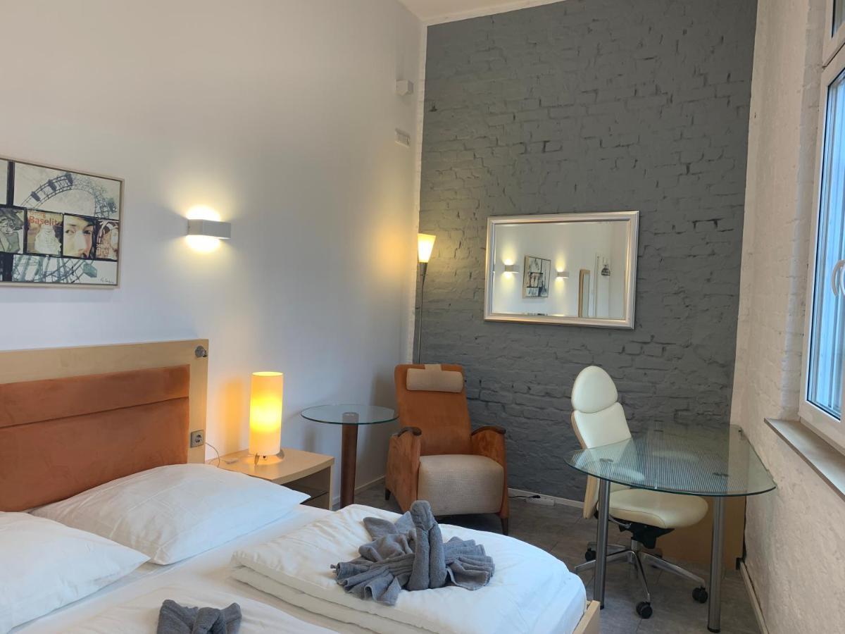 Duesseldorf 5 Min To Train Station Private * Düsseldorf
