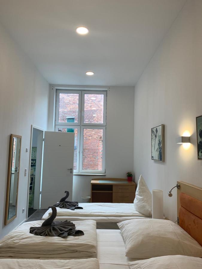 Duesseldorf 5 Min To Train Station Private Gasthof