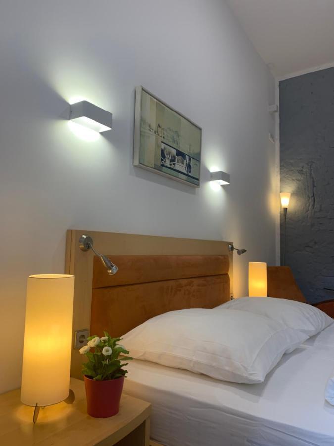 Gasthof Duesseldorf 5 Min To Train Station Private Düsseldorf